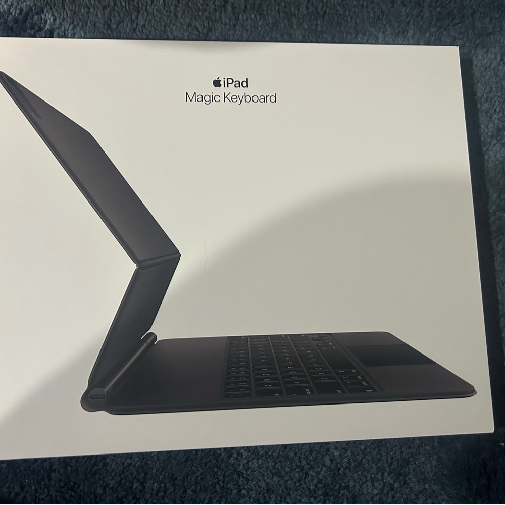 Apple Black Magic Keyboard Slim Design